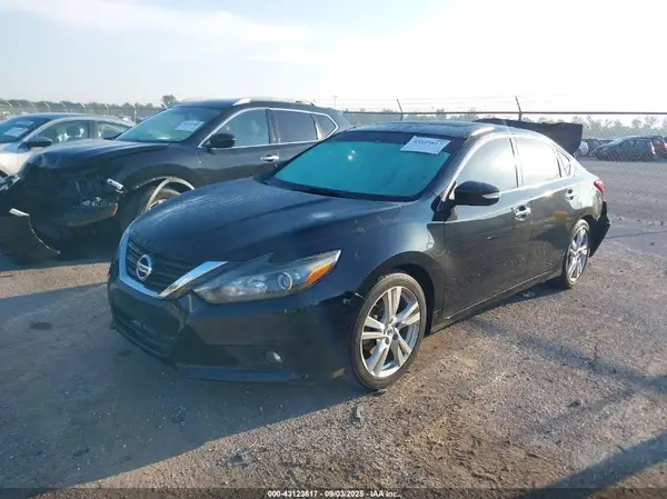 1N4BL3AP2HC171104 2017 NISSAN ALTIMA - Image 2