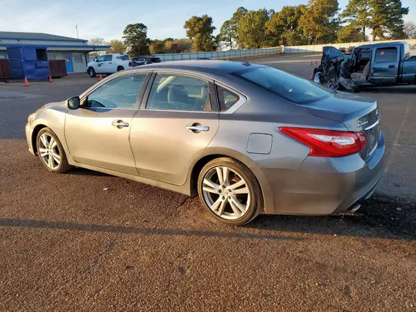 1N4BL3AP2HC213657 2017 NISSAN ALTIMA - Image 2