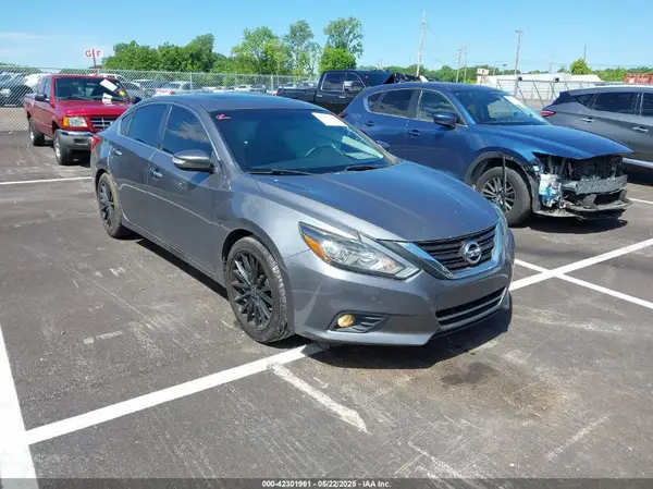 1N4BL3AP3GC120581 2016 NISSAN ALTIMA - Image 1