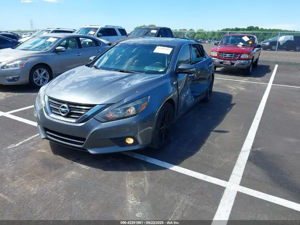 1N4BL3AP3GC120581 2016 NISSAN ALTIMA - Image 2