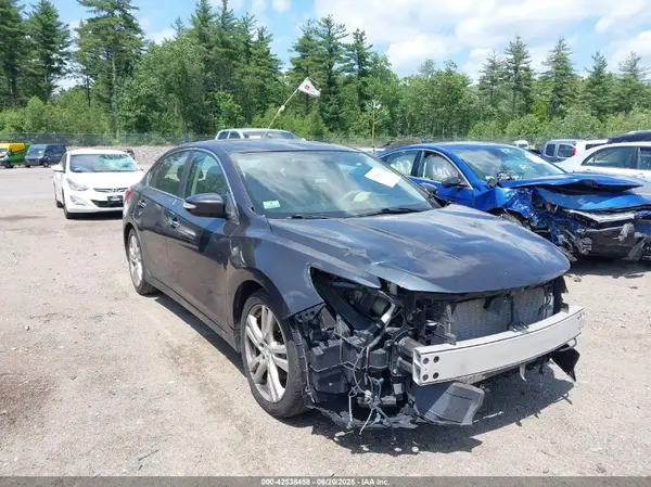 1N4BL3AP3GC121102 2016 NISSAN ALTIMA - Image 1