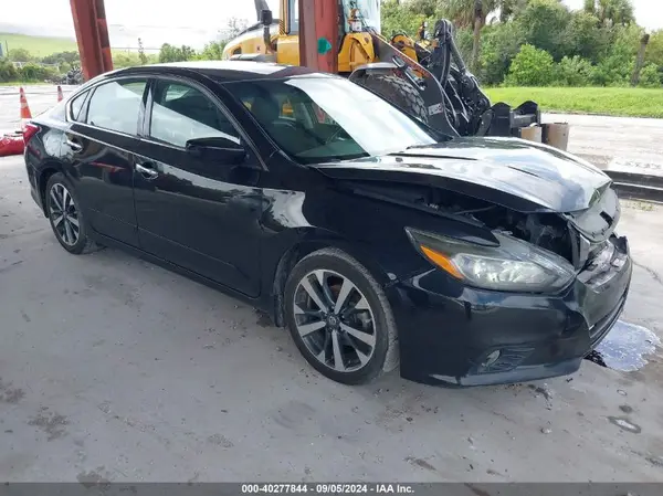 1N4BL3AP3GC269914 2016 NISSAN ALTIMA - Image 1