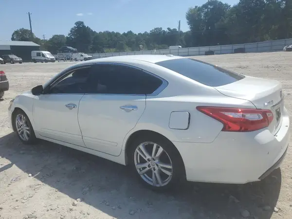 1N4BL3AP3GC284672 2016 NISSAN ALTIMA - Image 2