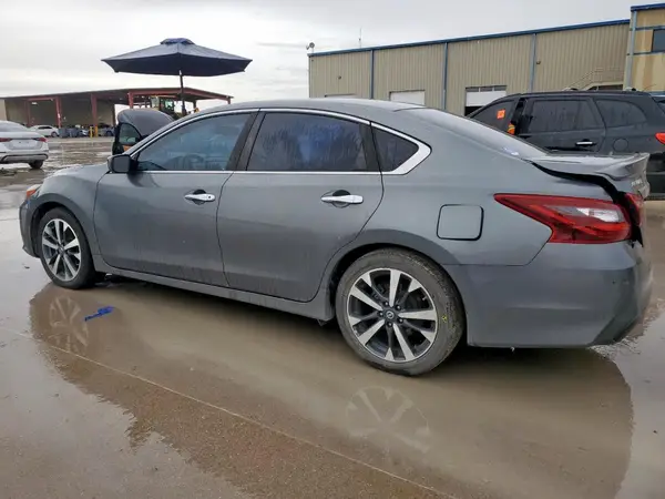 1N4BL3AP3HC188705 2017 NISSAN ALTIMA - Image 2