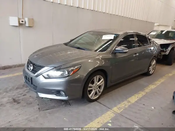 1N4BL3AP3HC205955 2017 NISSAN ALTIMA - Image 2