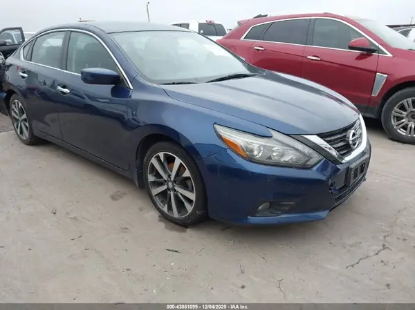 1N4BL3AP3HC249292 2017 NISSAN ALTIMA - Image 1