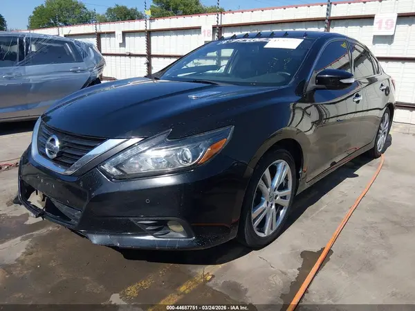 1N4BL3AP3HC494724 2017 NISSAN ALTIMA - Image 2