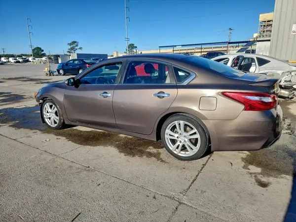 1N4BL3AP4GC117284 2016 NISSAN ALTIMA - Image 2