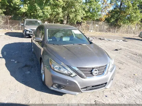 1N4BL3AP4HC113995 2017 NISSAN ALTIMA - Image 1