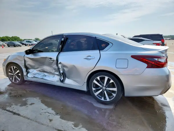 1N4BL3AP4HC136807 2017 NISSAN ALTIMA - Image 2