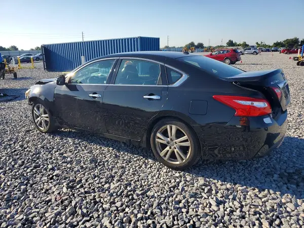 1N4BL3AP4HC143529 2017 NISSAN ALTIMA - Image 2
