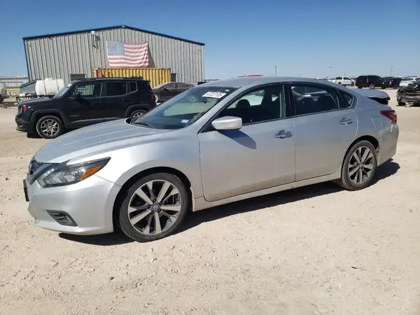 1N4BL3AP4HC182802 2017 NISSAN ALTIMA - Image 1