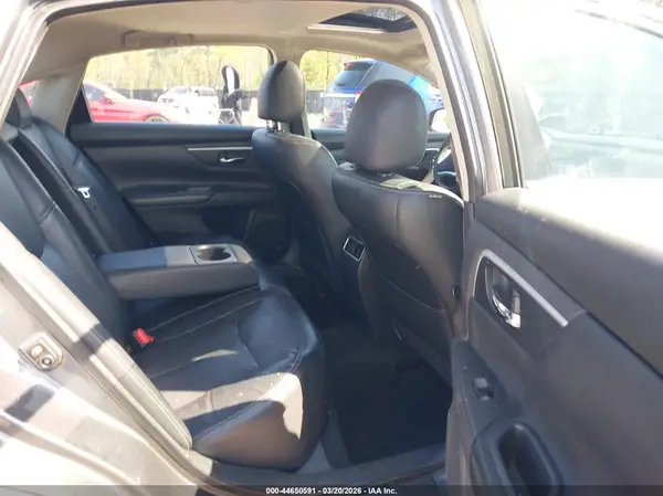 1N4BL3AP4HC184274 2017 NISSAN ALTIMA - Image 8