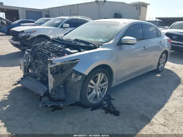 1N4BL3AP4HC186364 2017 NISSAN ALTIMA - Image 2