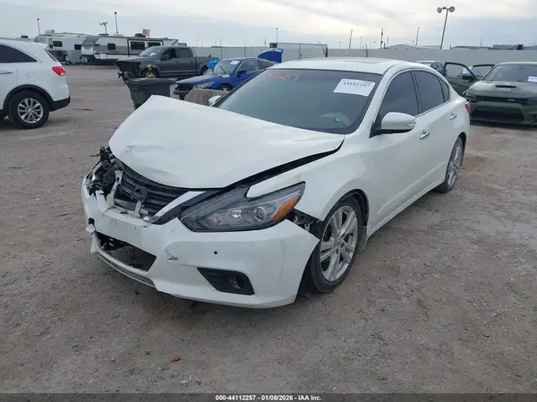 1N4BL3AP4HC278610 2017 NISSAN ALTIMA - Image 2