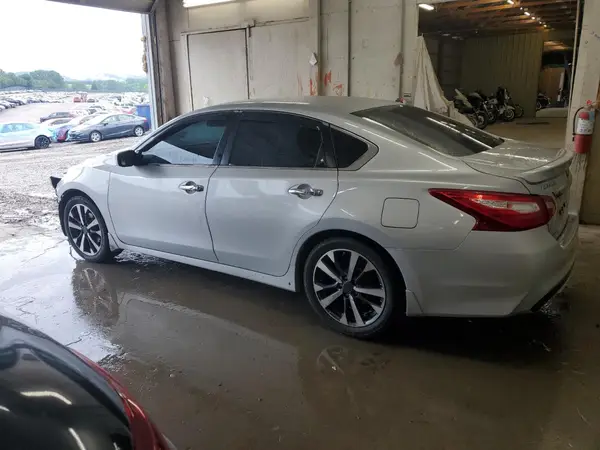 1N4BL3AP5GC197078 2016 NISSAN ALTIMA - Image 2