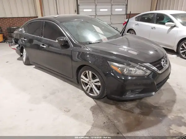 1N4BL3AP5HC113861 2017 NISSAN ALTIMA - Image 1