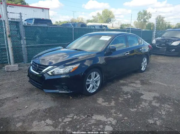 1N4BL3AP5HC120048 2017 NISSAN ALTIMA - Image 2