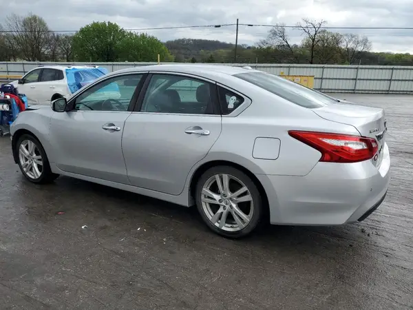 1N4BL3AP5HC145810 2017 NISSAN ALTIMA - Image 2