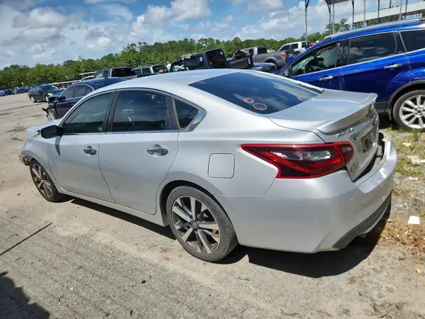 1N4BL3AP5HC181822 2017 NISSAN ALTIMA - Image 2