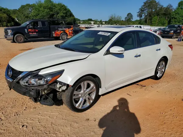 1N4BL3AP5HC207268 2017 NISSAN ALTIMA - Image 1