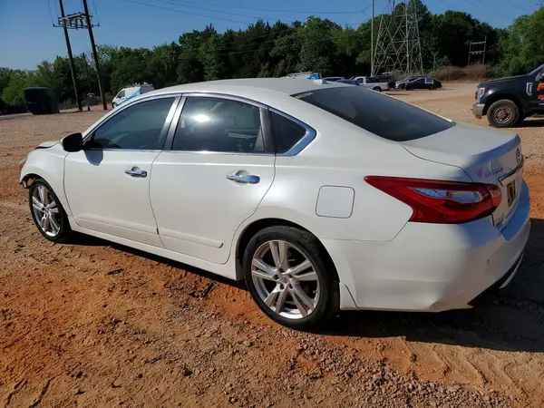 1N4BL3AP5HC207268 2017 NISSAN ALTIMA - Image 2