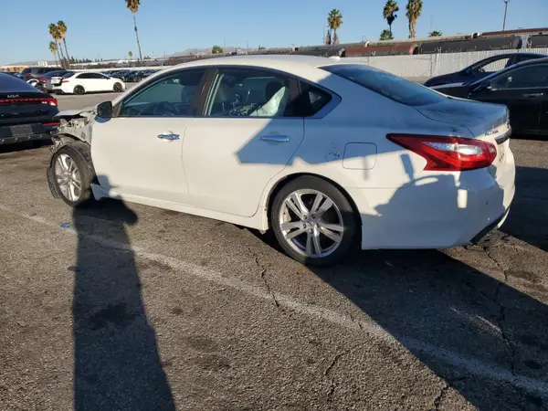 1N4BL3AP5HC295061 2017 NISSAN ALTIMA - Image 2
