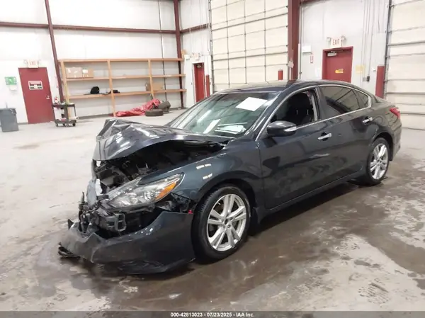 1N4BL3AP5HC494451 2017 NISSAN ALTIMA - Image 2