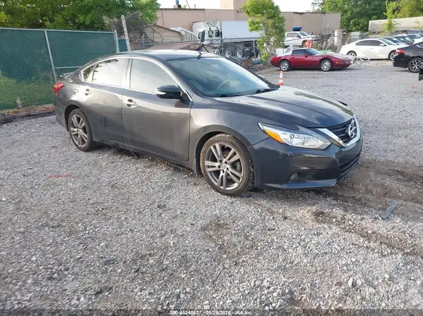 1N4BL3AP5JC225081 2018 NISSAN ALTIMA - Image 1