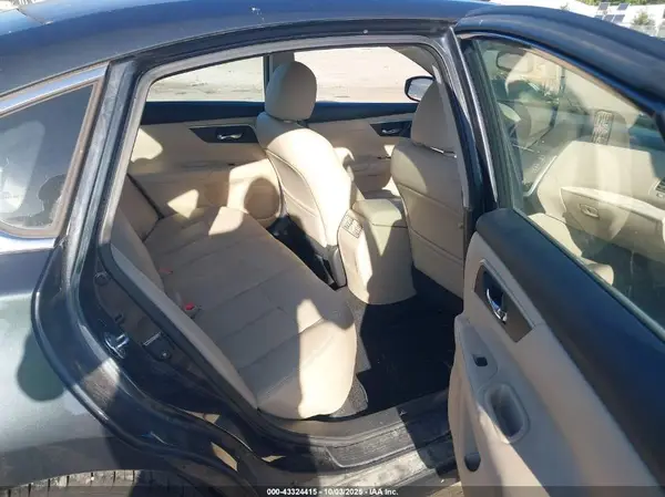 1N4BL3AP6GC150674 2016 NISSAN ALTIMA - Image 8