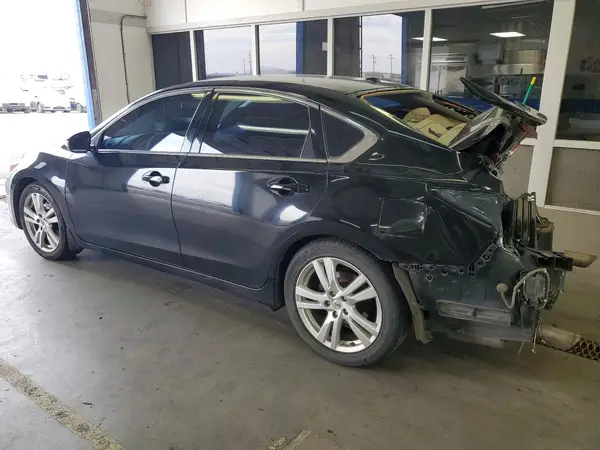 1N4BL3AP6GC155549 2016 NISSAN ALTIMA - Image 2