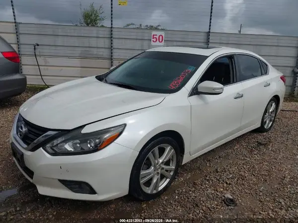 1N4BL3AP6HC118843 2017 NISSAN ALTIMA - Image 2