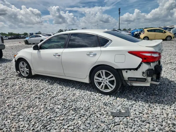 1N4BL3AP6HC123279 2017 NISSAN ALTIMA - Image 2