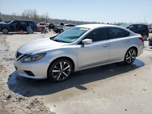 1N4BL3AP6HC135867 2017 NISSAN ALTIMA - Image 1