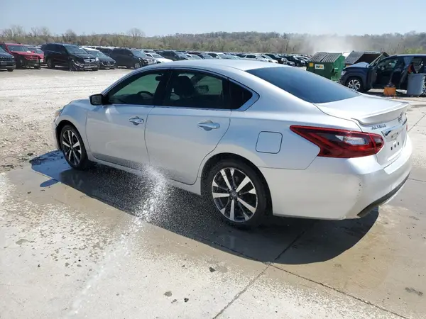 1N4BL3AP6HC135867 2017 NISSAN ALTIMA - Image 2