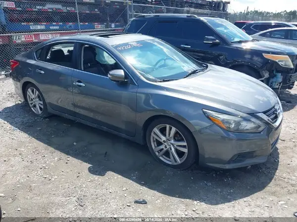 1N4BL3AP6HC167069 2017 NISSAN ALTIMA - Image 1