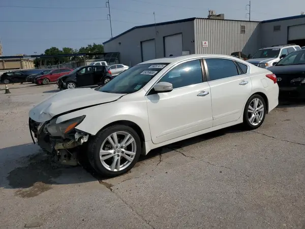 1N4BL3AP6HC246662 2017 NISSAN ALTIMA - Image 1