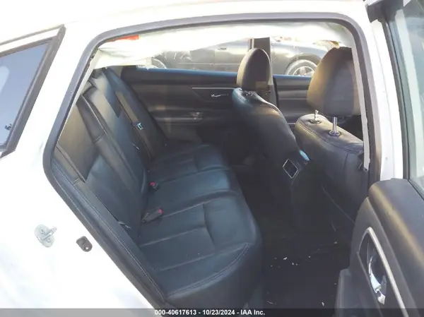 1N4BL3AP6HC270945 2017 NISSAN ALTIMA - Image 8