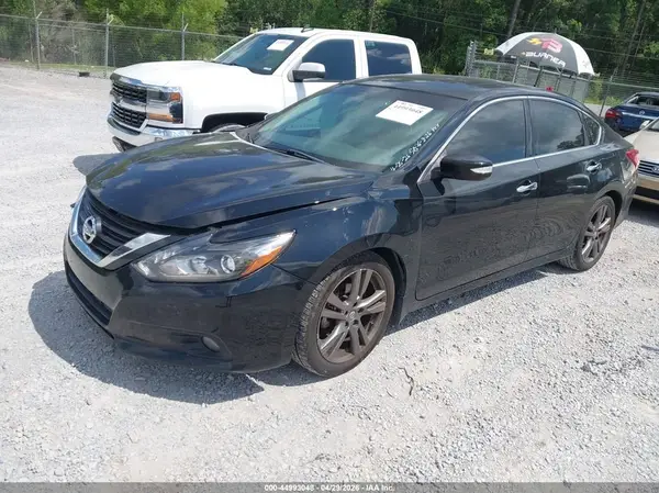 1N4BL3AP6JC149581 2018 NISSAN ALTIMA - Image 2