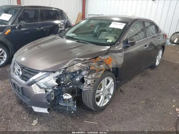 1N4BL3AP7GC118204 2016 NISSAN ALTIMA - Image 2