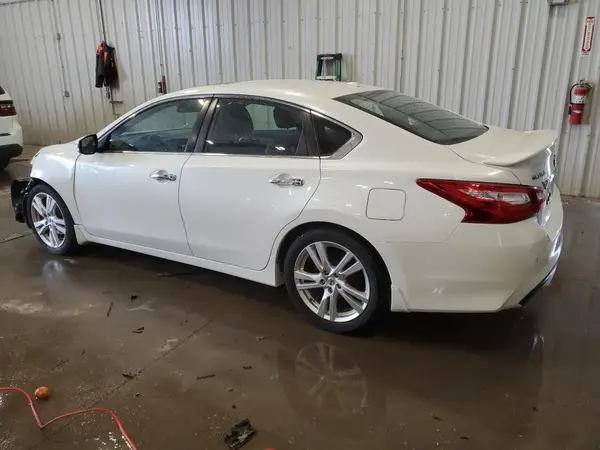 1N4BL3AP7GC203429 2016 NISSAN ALTIMA - Image 2