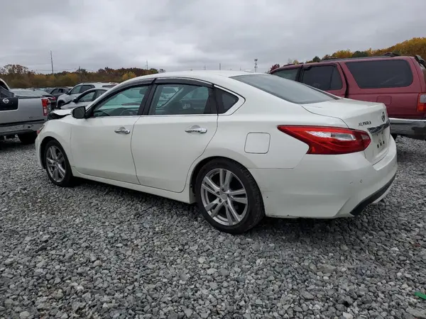 1N4BL3AP7HC137207 2017 NISSAN ALTIMA - Image 2