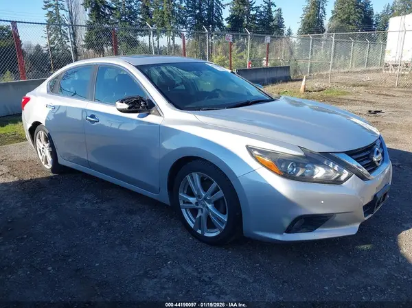 1N4BL3AP7HC162818 2017 NISSAN ALTIMA - Image 1