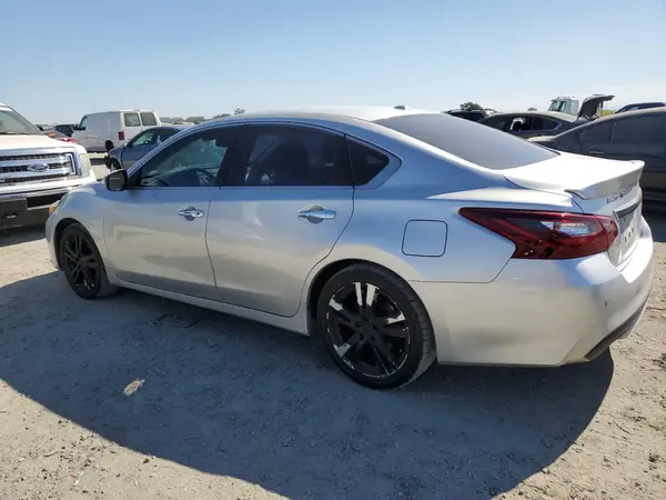 1N4BL3AP7HC165458 2017 NISSAN ALTIMA - Image 2