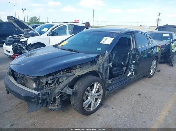 1N4BL3AP7HC172975 2017 NISSAN ALTIMA - Image 2