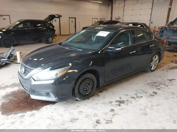 1N4BL3AP7HC189307 2017 NISSAN ALTIMA - Image 2