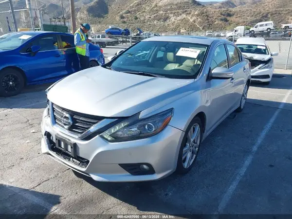 1N4BL3AP7HC193941 2017 NISSAN ALTIMA - Image 2