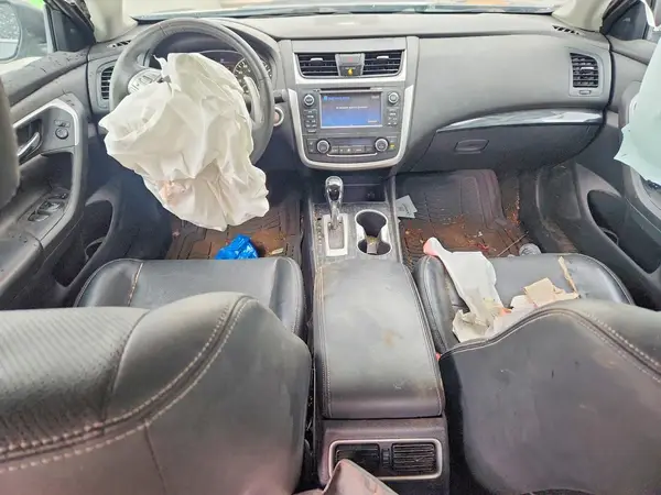 1N4BL3AP7HC196547 2017 NISSAN ALTIMA - Image 8
