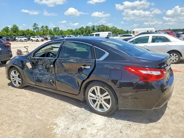 1N4BL3AP7HC279704 2017 NISSAN ALTIMA - Image 2