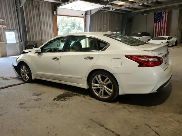 1N4BL3AP8GC134167 2016 NISSAN ALTIMA - Image 2